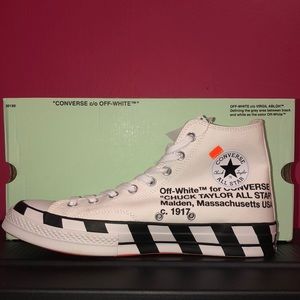 (NWT) Off-White x Converse Chuck 70 “Stripe”